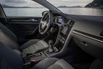 Volkswagen Golf TSI 5-Door 2017 года (NA)